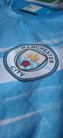 Manchester City 2025/26 Home Jersey - Player Edition (Medium)