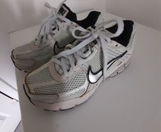 Nike Vomero 5