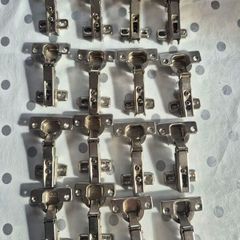Door hinges