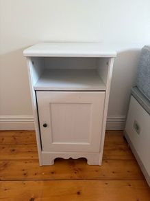 White bedside locker EUR 10