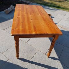 Kitchen table