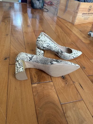 DKNY snake skin effect cream shoe w gold touch on heel