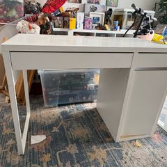 Office desk with drawers