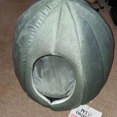 Cat bed new