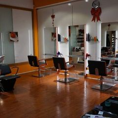 Fully Equipped Hair Salon  Equipment & Furniture