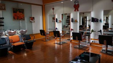 Fully Equipped Hair Salon  Equipment & Furniture