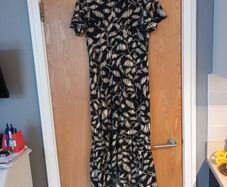 Dunnes  Stores  Print Frill Hem Dress.  S. M- 12.   B.N.W.T.