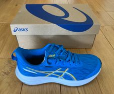 Asics Trainers Size 5
