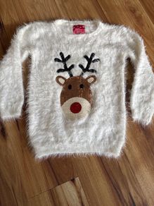 Girls Christmas jumper age 7-8 excellent condition!