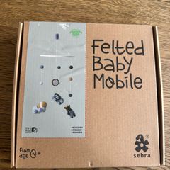 Sebra busy builder baby mobile