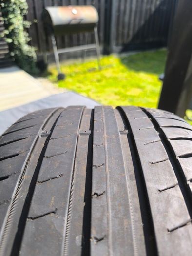 tire 255/35/19