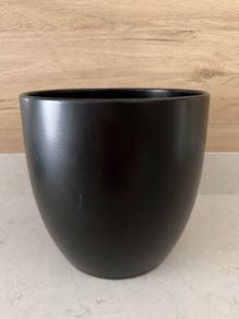 Large ceramic flower pot