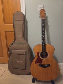 Taylor 114ELH  Left hand electro Acoustic with Taylor bag