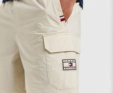 Men's Tommy Hilfiger Shorts NEW Size Medium