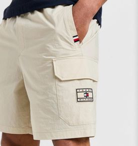 Men's Tommy Hilfiger Shorts NEW Size Medium