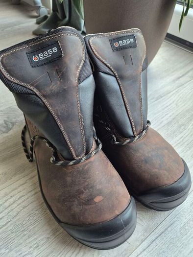 Portwest all weather boots