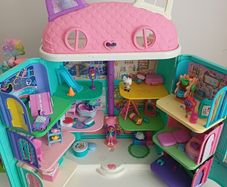 Gabby's Dollhouse