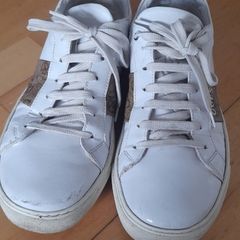Guess Trainers