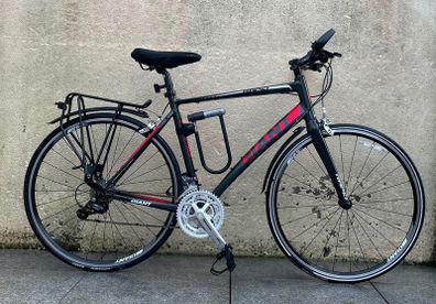 Giant FCR Hybrid  Road Bike  Excellent Condition