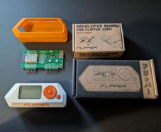 Flipper Zero + DEV Board + Case + SD card 32gb