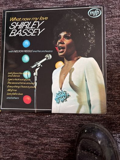 Shirley Bassey vinyl  LPs
