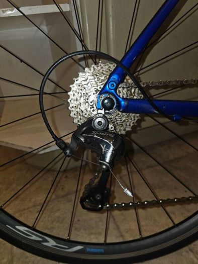 Giant Defy road bike