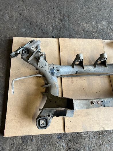 BMW F22 2 F30 F31 3 F36 4 rear axle bracket support subframe 6792506