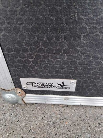 Flight Case (Swan)