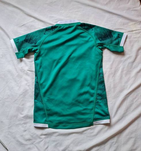 2016-17 Canterbury ireland rugby shirt Size 10 years Pit to pit 15" green in like new condition