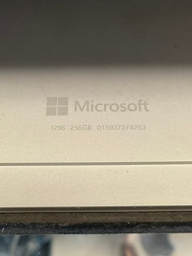 Microsoft Surface Pro 5 - Model 1796, Intel i5 7th Gen, 8GB RAM, 256GB SSD, Windows 11 Pro (Battery is weak)