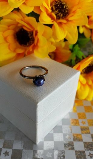 brand new pandora pearl  ring