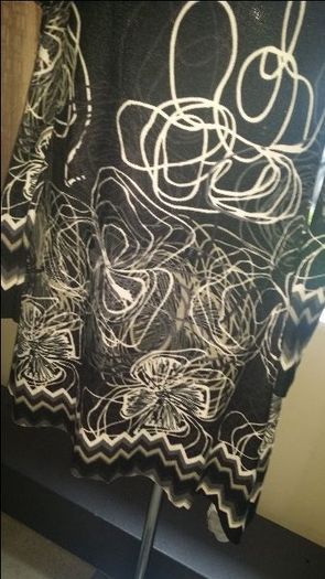 Ax Paris long puff sleeves mini/midi heavy/warm dress Perfect condition size UK14 EUR42 Postage included