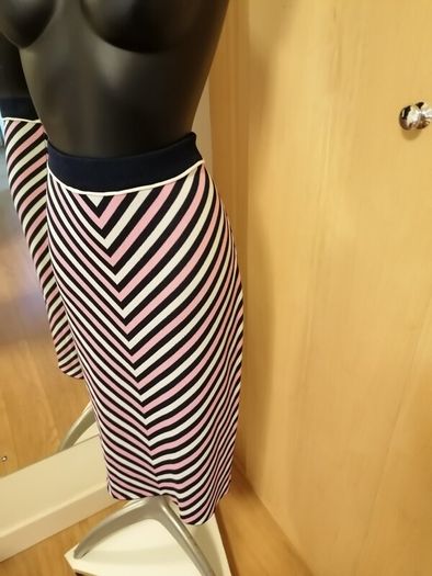 Women's Skirt Nwot Size L