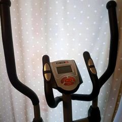 Body Tech Elliptical Cross Trainer / Exercise Machine