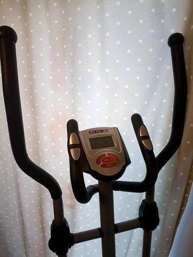 Body Tech Elliptical Cross Trainer / Exercise Machine