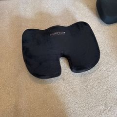 Seat cushion for office chair