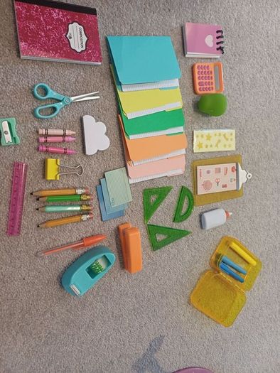 Our generation student desk set