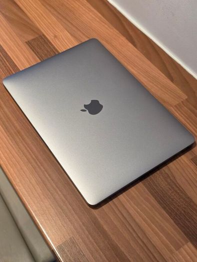 Macbook Pro 13in touchbar