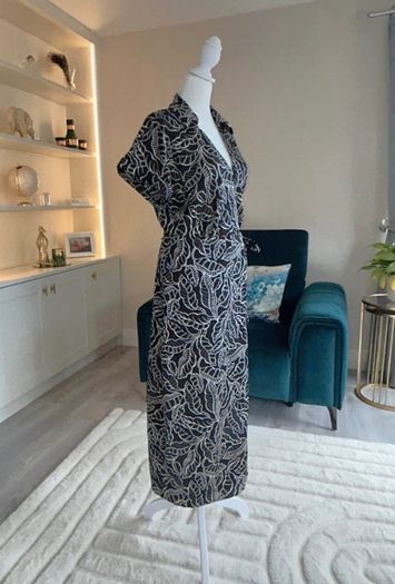 Ladies Short-sleeved Black and White Wrap Shirt Dress from Mango