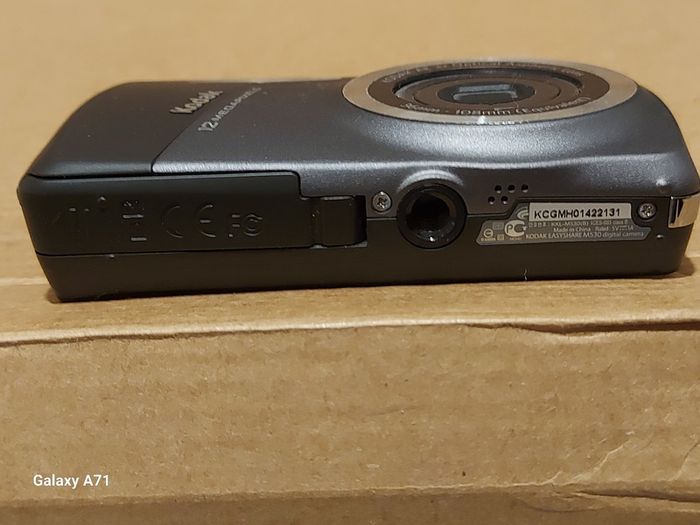 Kodak Easyshare M530 12 MP Digital Camera with 3x Wide Angle Optical Zoom and 2.7-Inch LCD