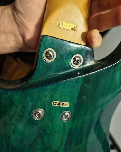 Washburn xs-4 Axxess Active Bass Made in Korea