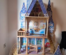Disney Princess Wooden Dollhouse
