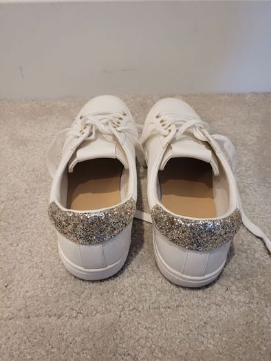 White ladies H&M runners size 4