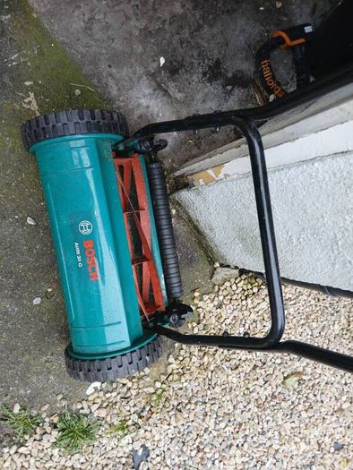 push lawn mower