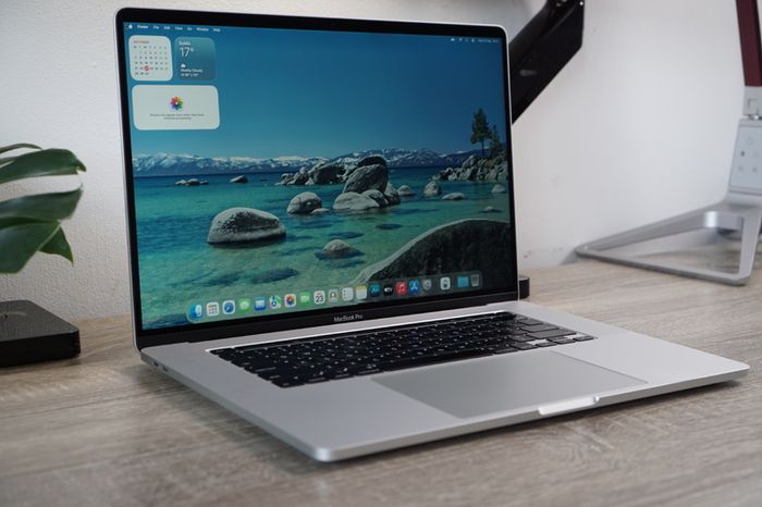 MacBook Pro 16" 2019 32GB | i7-9750H | 512GB | Radeon Pro 5300M 4GB