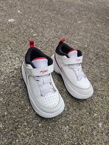 Infant boys Jordan trainers