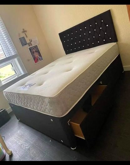 New Stylish Double 4ft, 4ft6 Divan Beds With Optional Drawers And Tufted Mattresses Instock. Multiple Headboard Options Available. Free Delivery