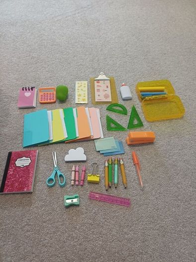 Our generation student desk set