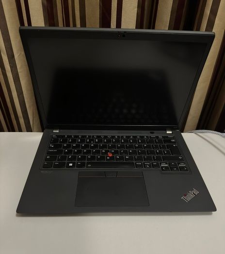 ThinkPad X13 g3 i5-12 gen,16GB DDR5 RAM, 100% battery