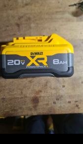 Dewalt battery 18V 8Ah